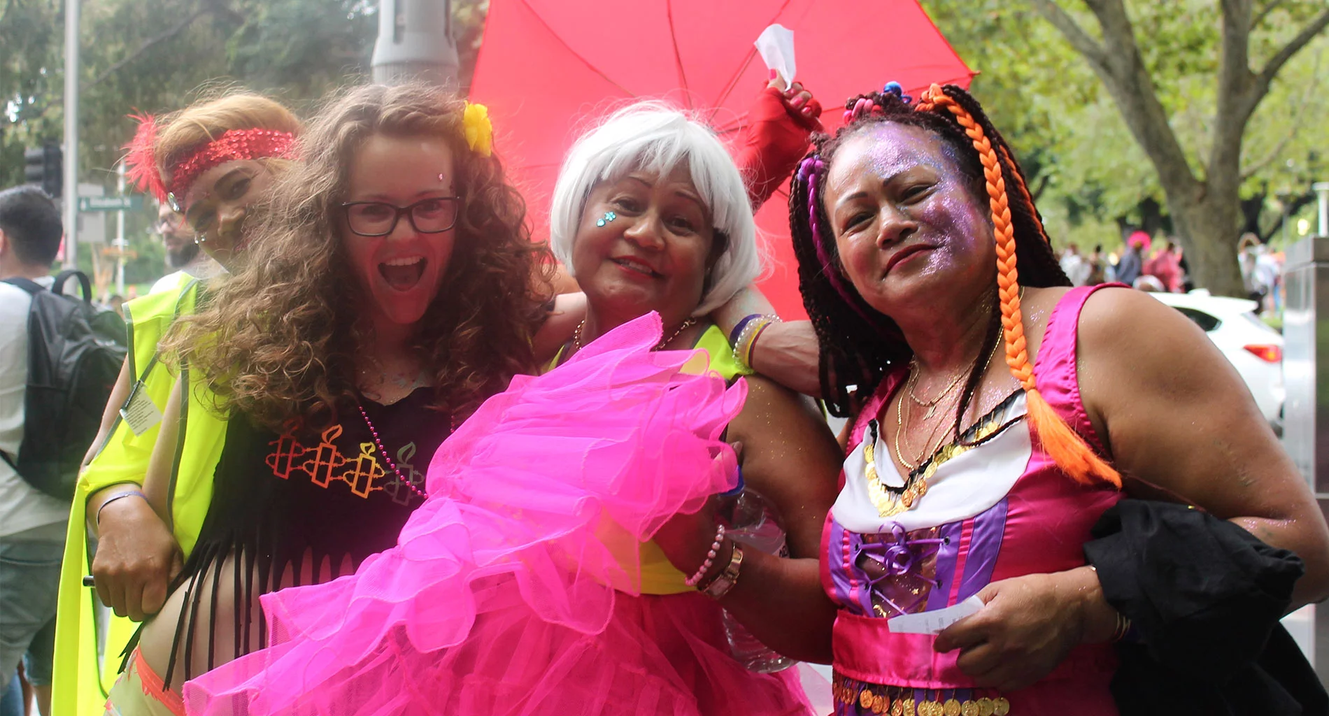 NSW LGBTQI Network at the 2017 Mardi Gras Parade. © Amanda Atlee