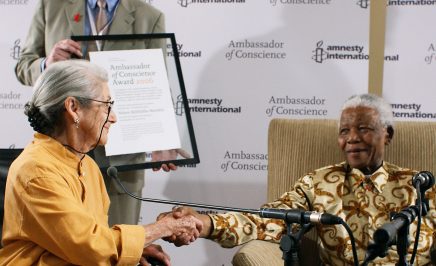 Nelson Mandela receiving the Ambassador of Conscience Award in 2006.